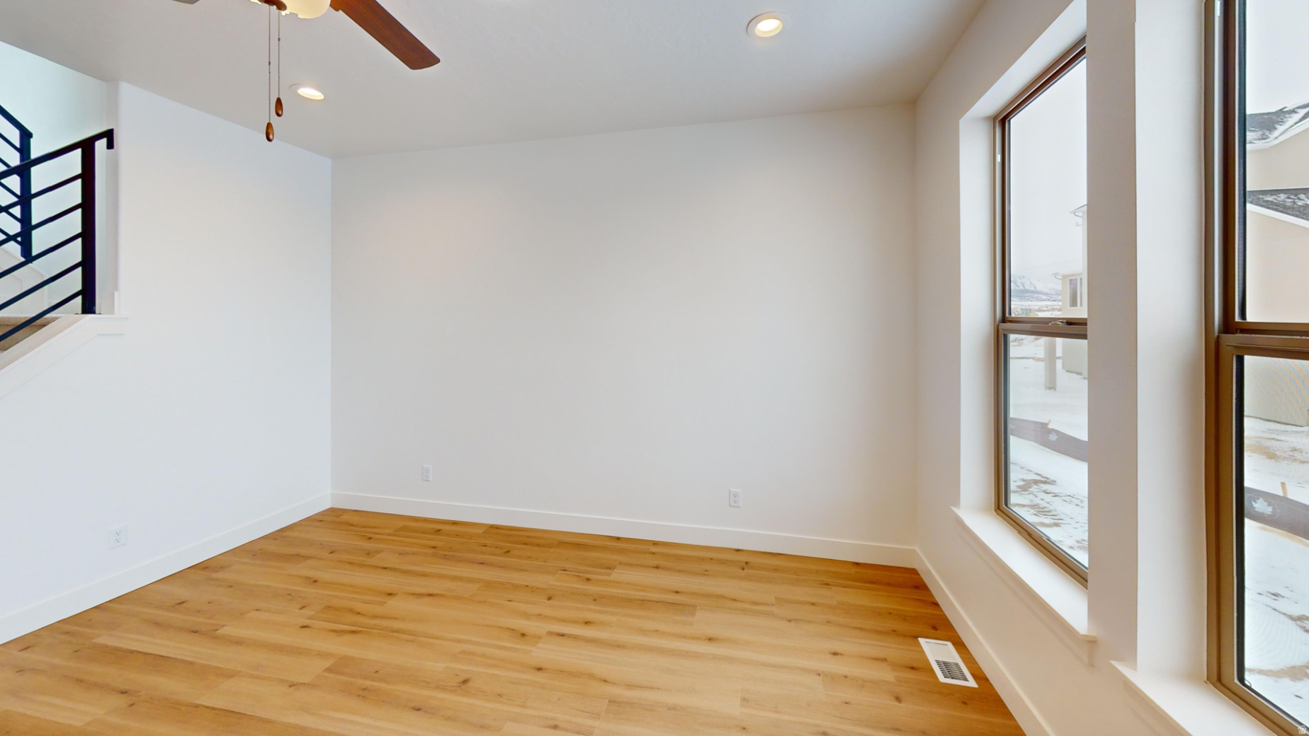 MOONLIGHT VILLAGE - Residential