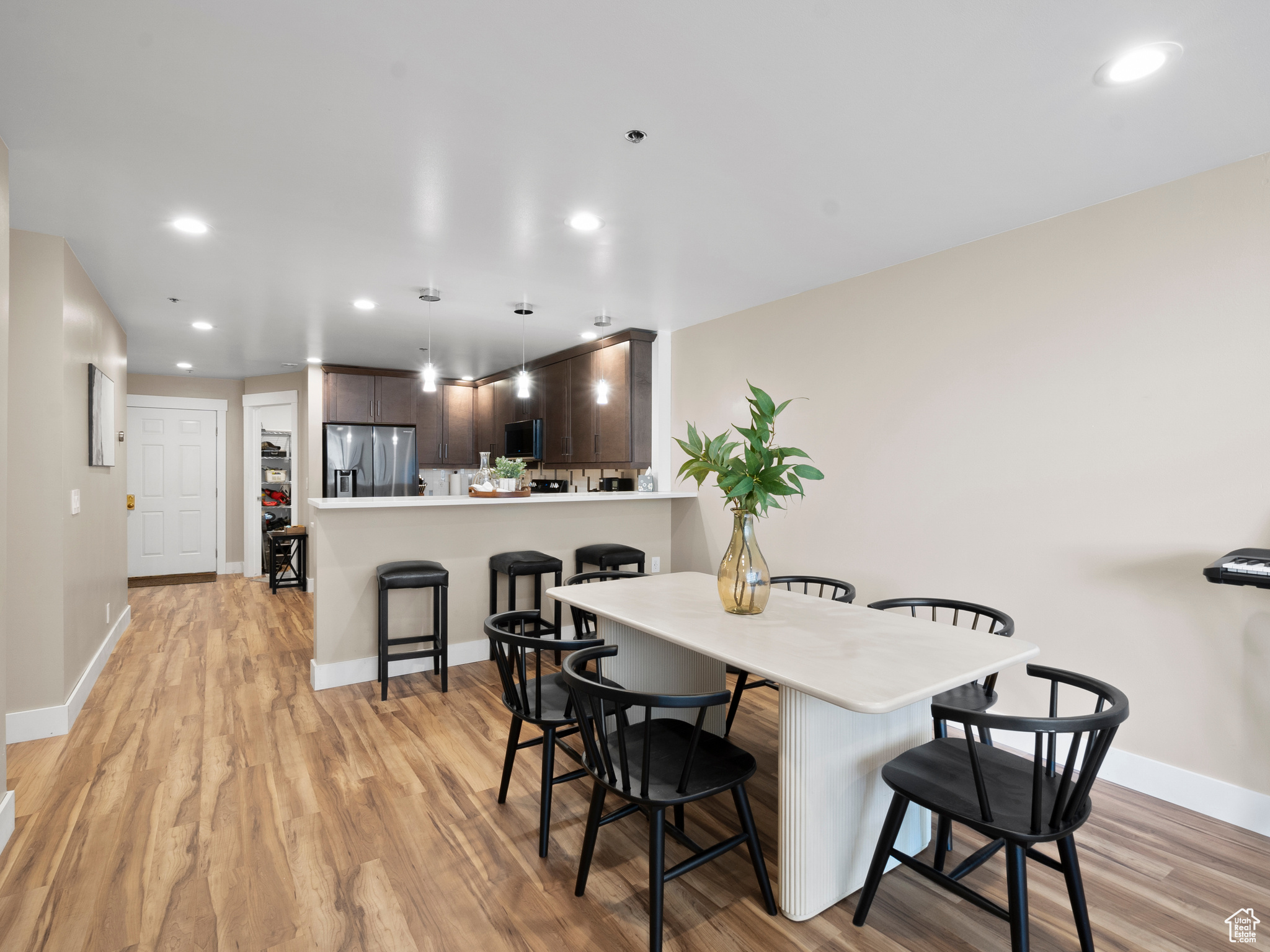 AMERICAN TOWERS - Residential