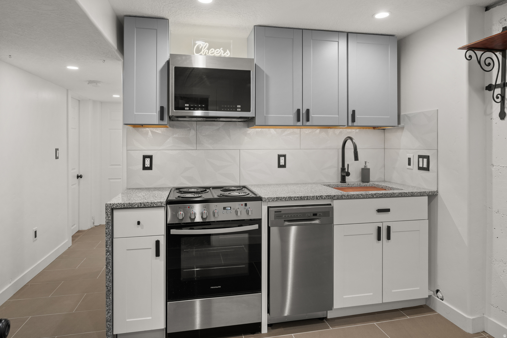 POPLAR GROVE - Residential