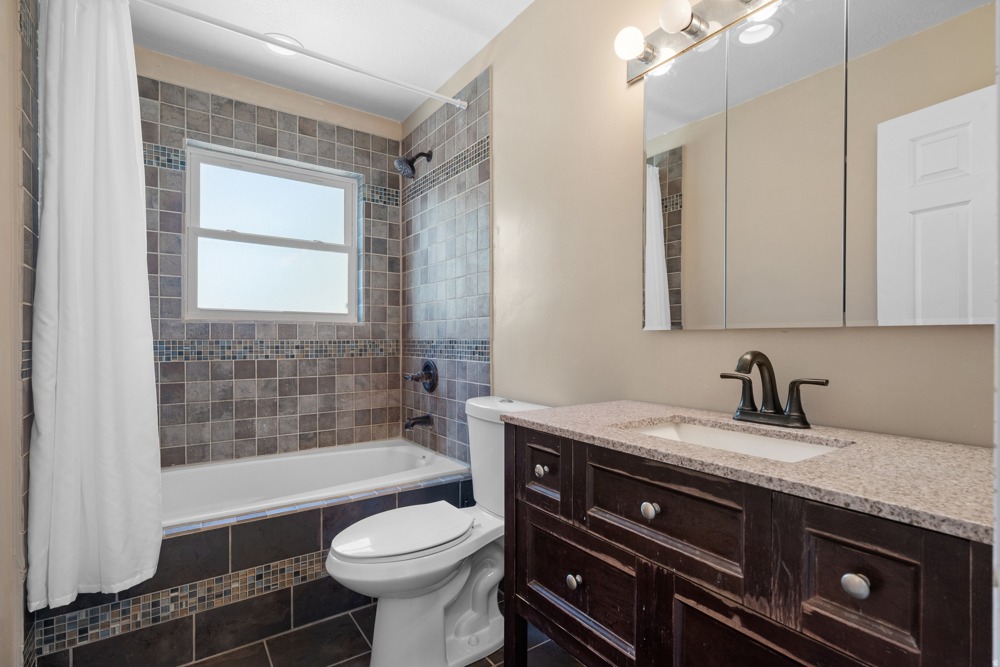 POPLAR GROVE - Residential