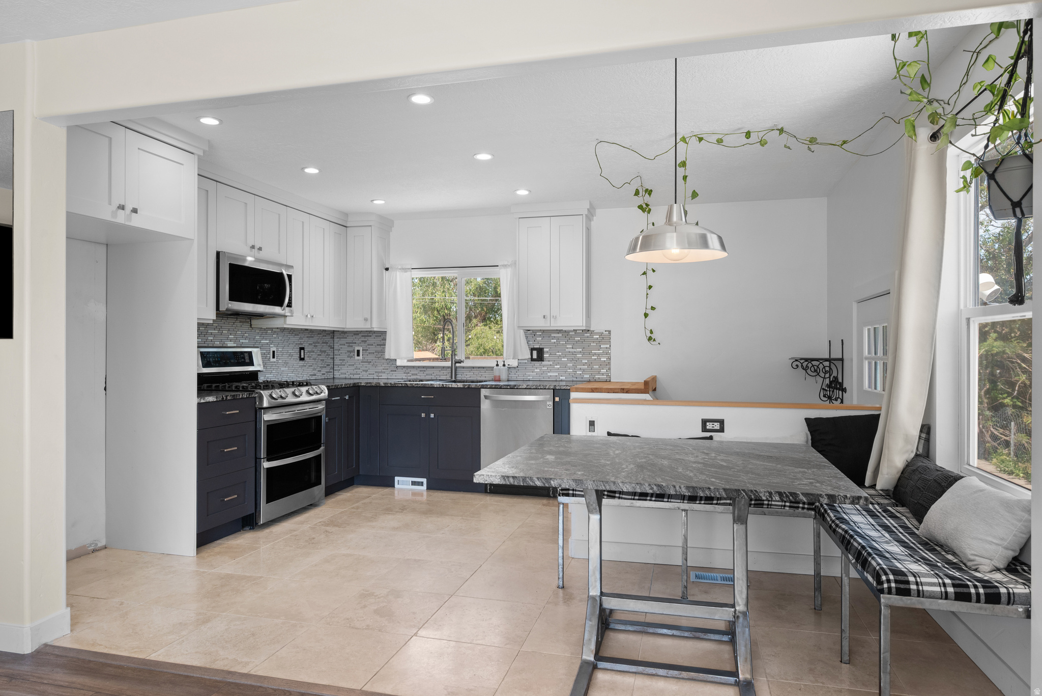 POPLAR GROVE - Residential
