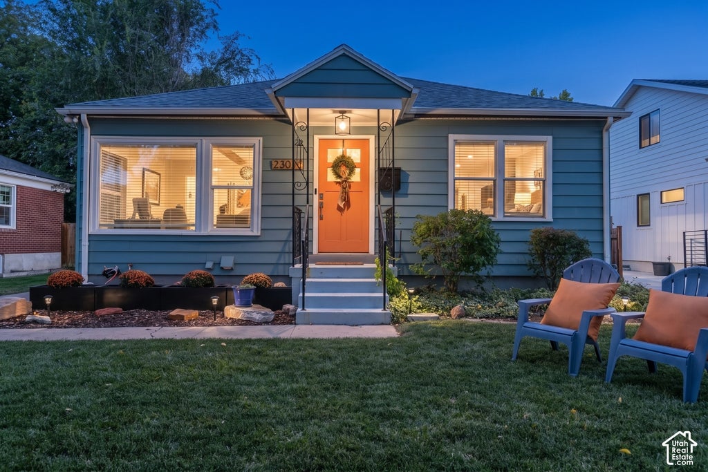 Photo of 2308 S WELLINGTON ST E, Salt Lake City, UT 84106 (MLS # 2187603)