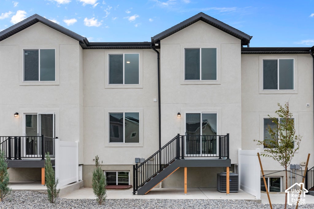 Photo of 1645 N OLD LOON AVE #1376, Tooele, UT 84074 (MLS # 2187093)