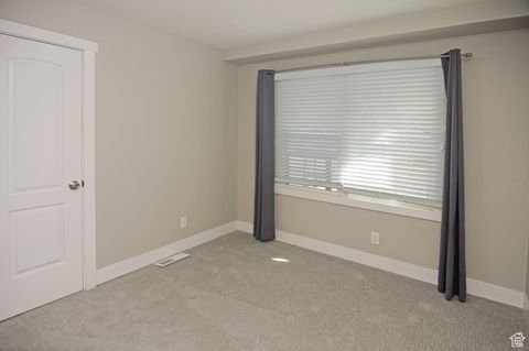 Tiny photo for 230 S LAKEVIEW DR E, Clearfield, UT 84015 (MLS # 2119110)