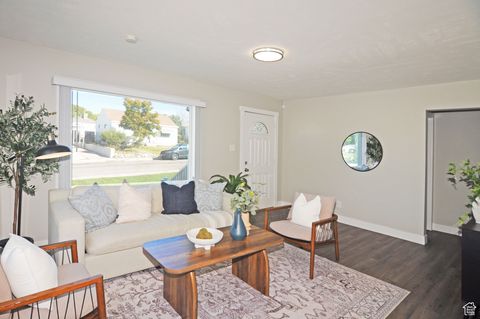 Tiny photo for 230 S LAKEVIEW DR E, Clearfield, UT 84015 (MLS # 2119110)