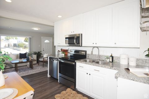 Tiny photo for 230 S LAKEVIEW DR E, Clearfield, UT 84015 (MLS # 2119110)