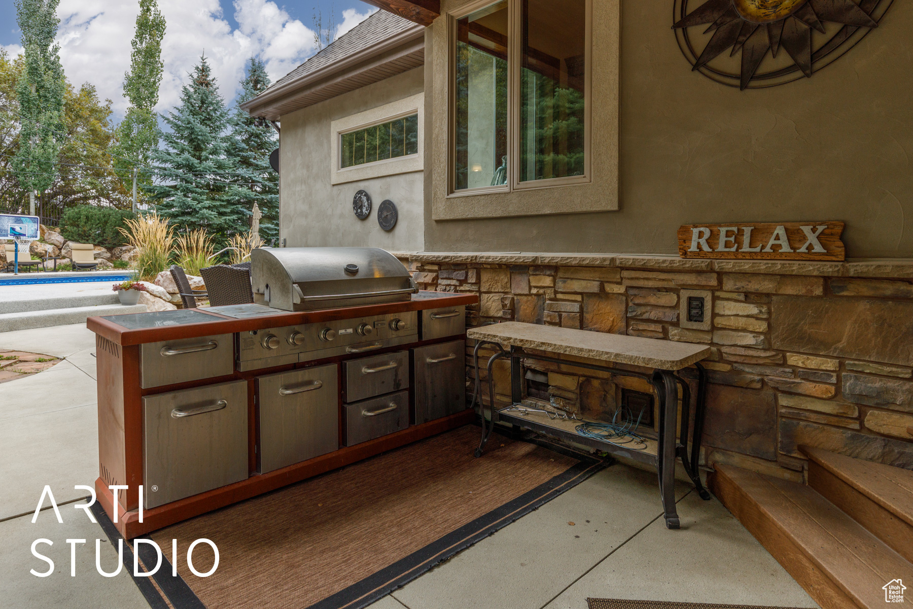 LAYTON RIDGES - Residential