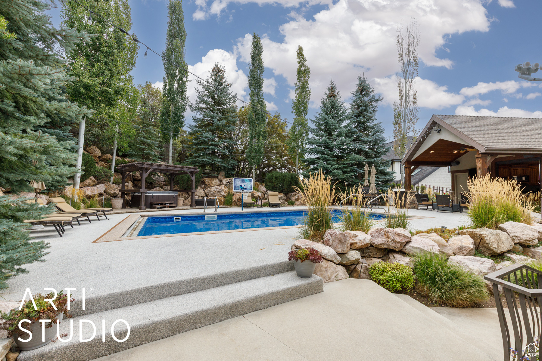 LAYTON RIDGES - Residential