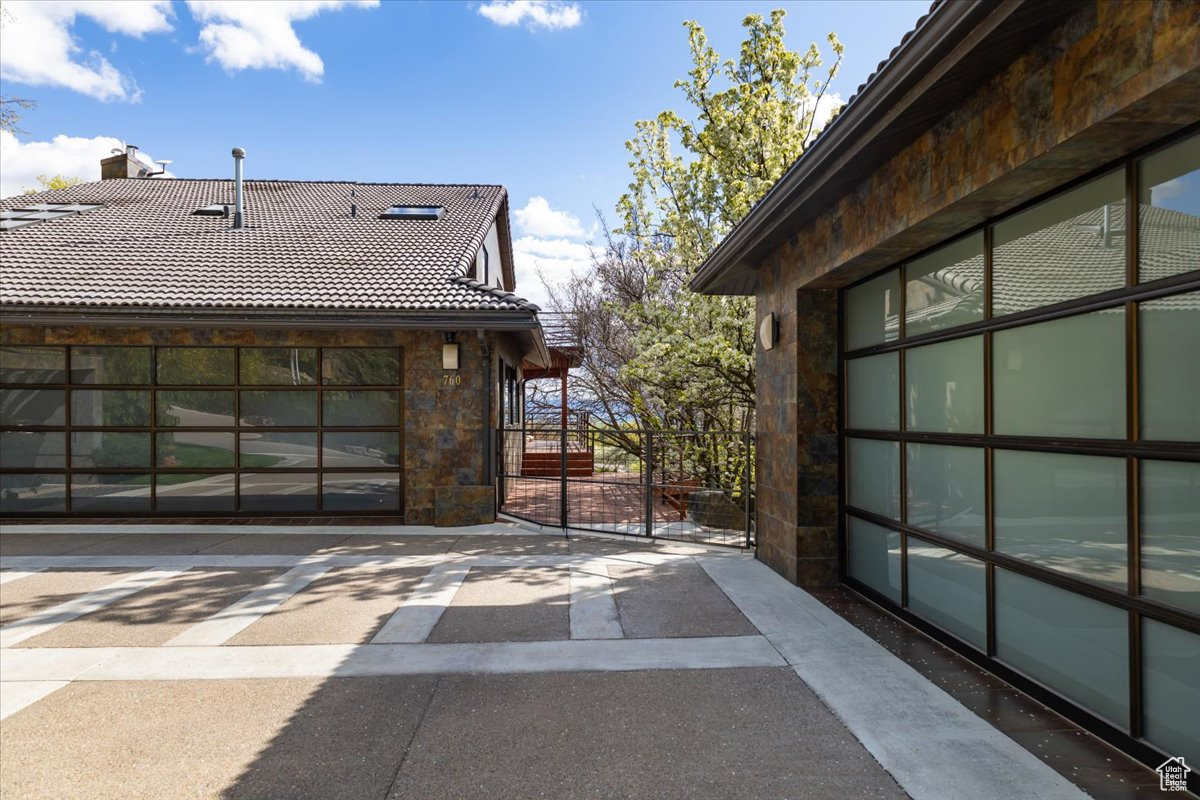 SPRING CREEK - Residential