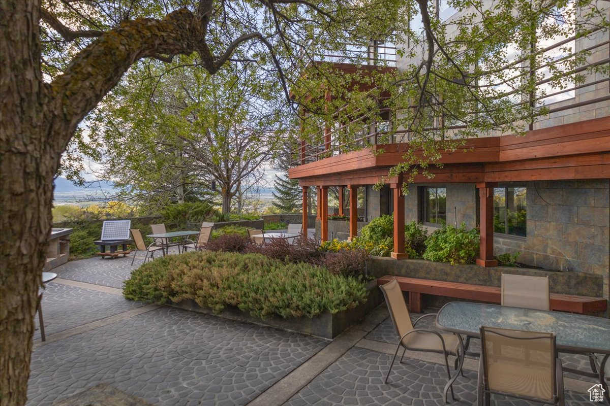 SPRING CREEK - Residential