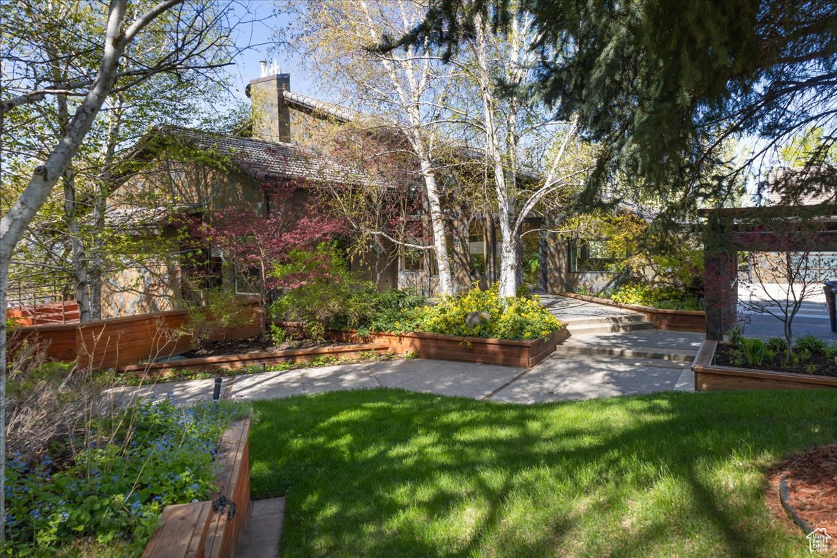 SPRING CREEK - Residential