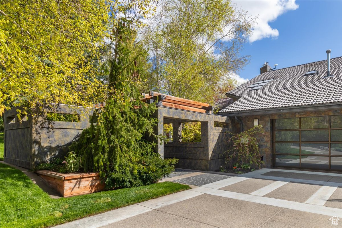 SPRING CREEK - Residential