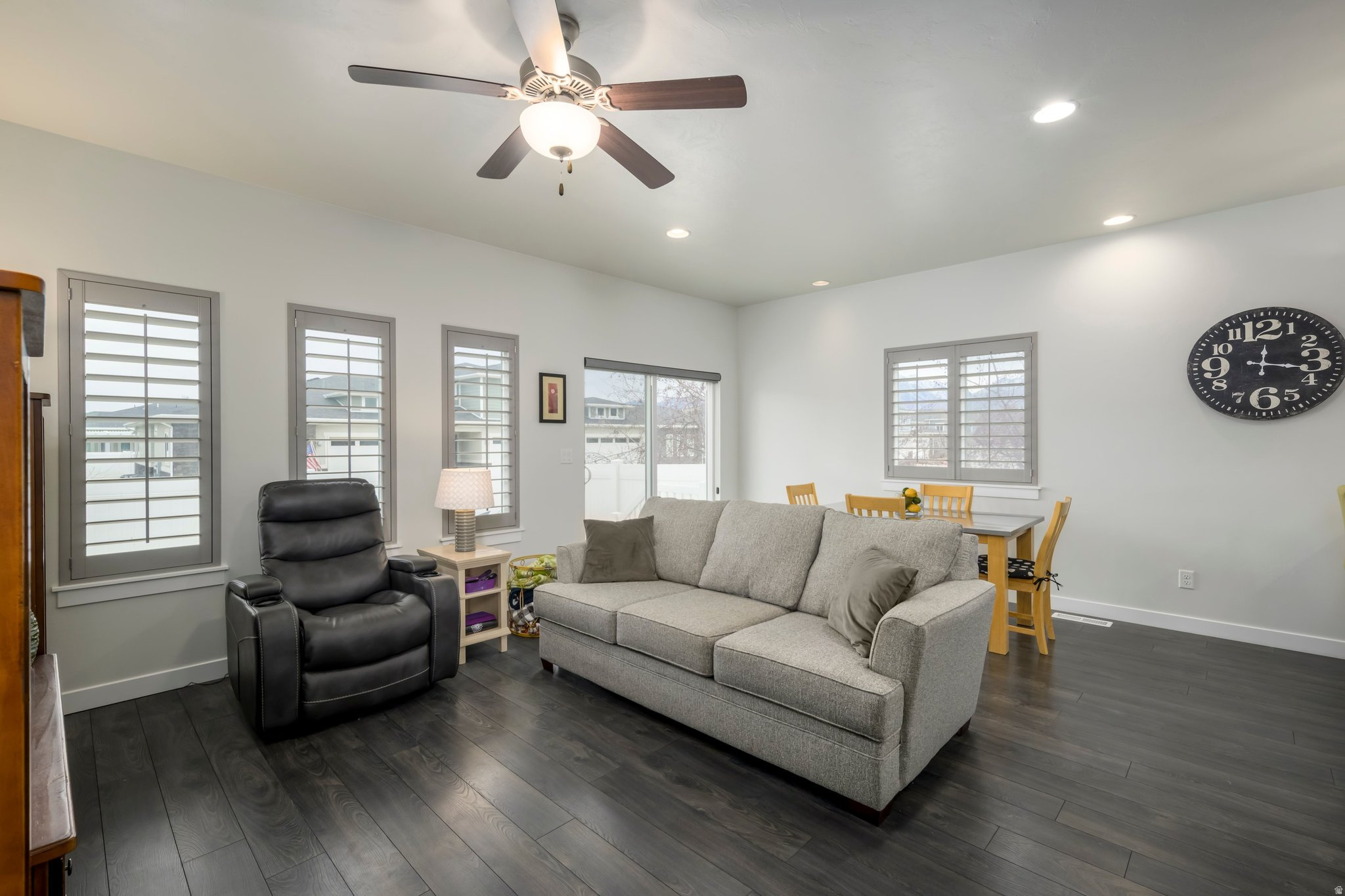 PARK VIEW VILLAS - Residential