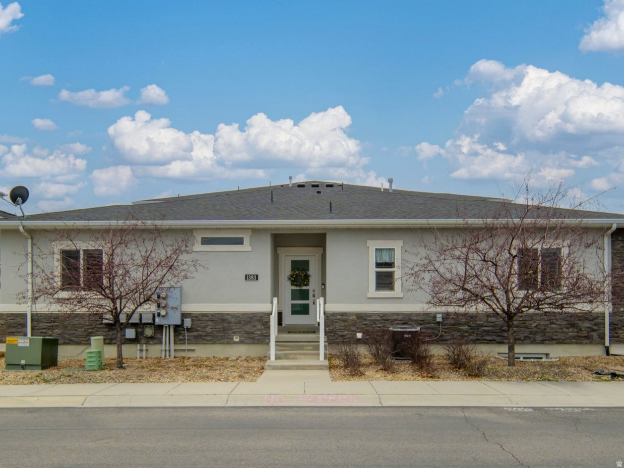 PARK VIEW VILLAS - Residential