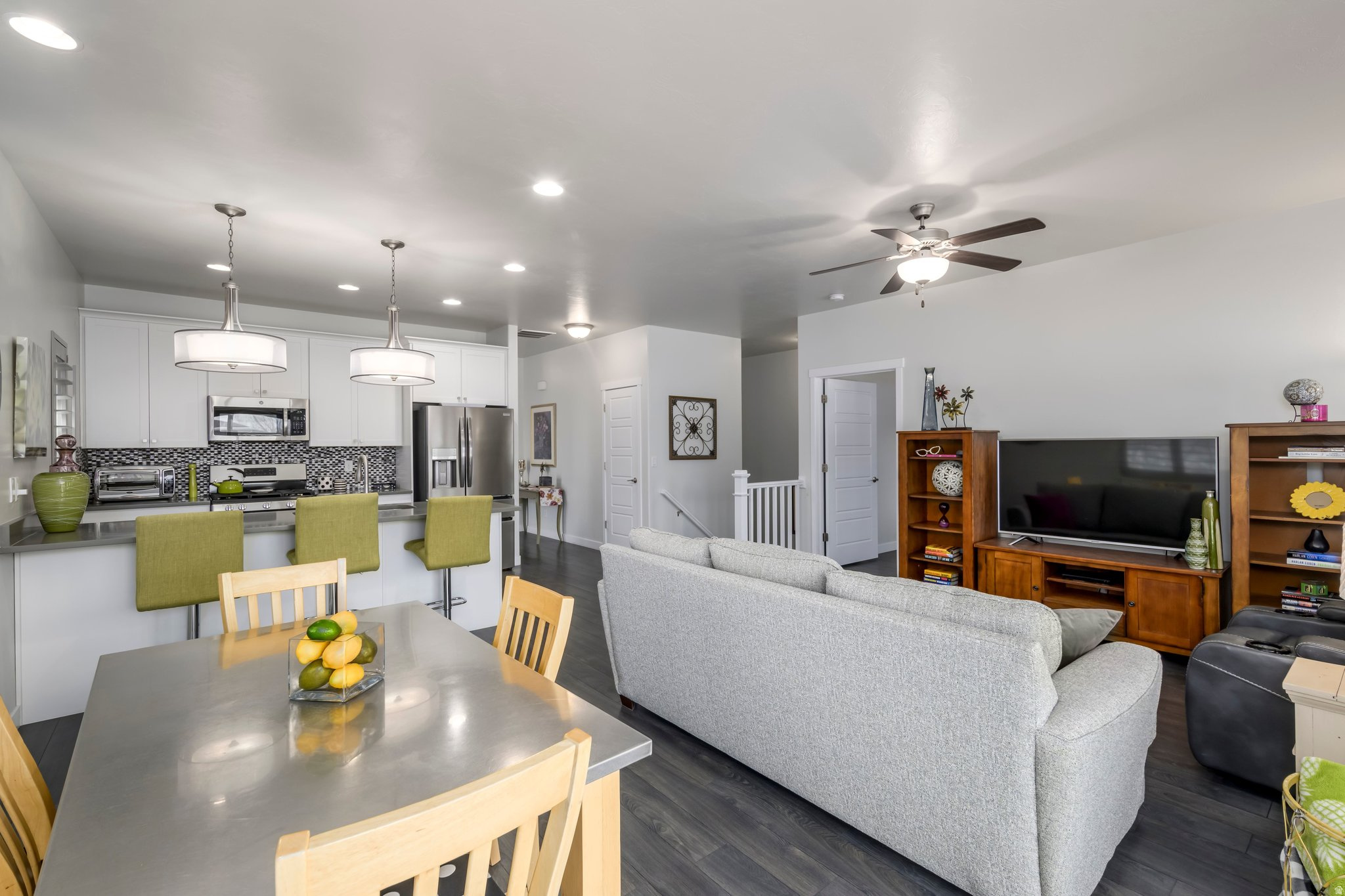 PARK VIEW VILLAS - Residential