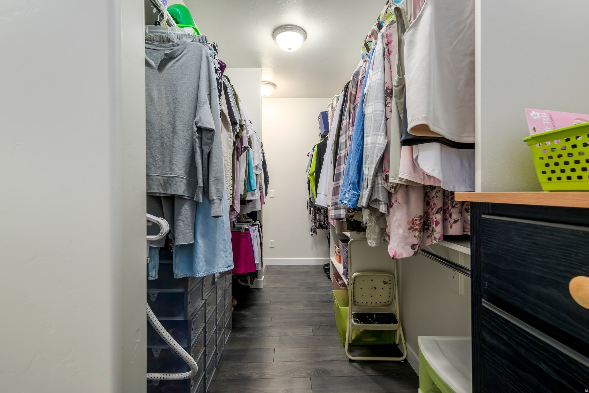 PARK VIEW VILLAS - Residential