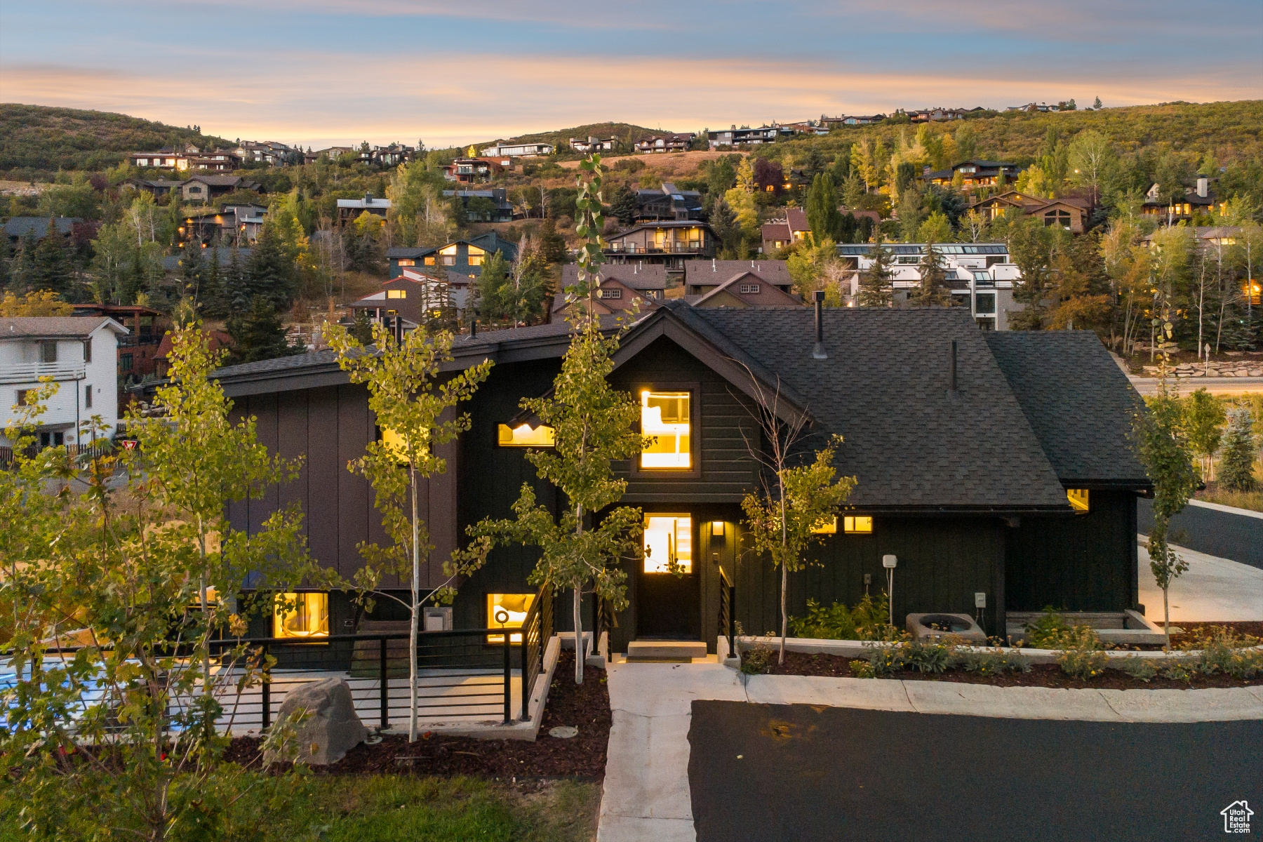 LILAC HILL - Residential