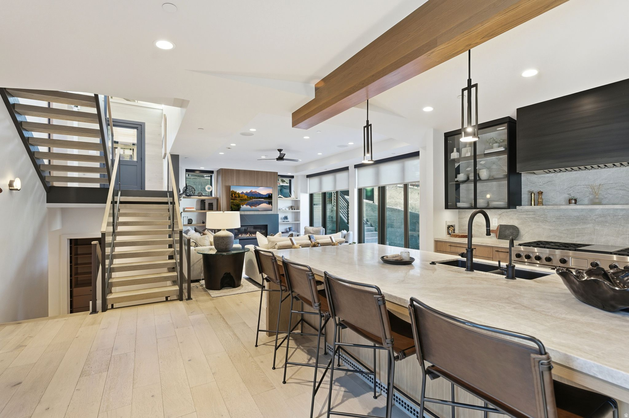 LILAC HILL - Residential