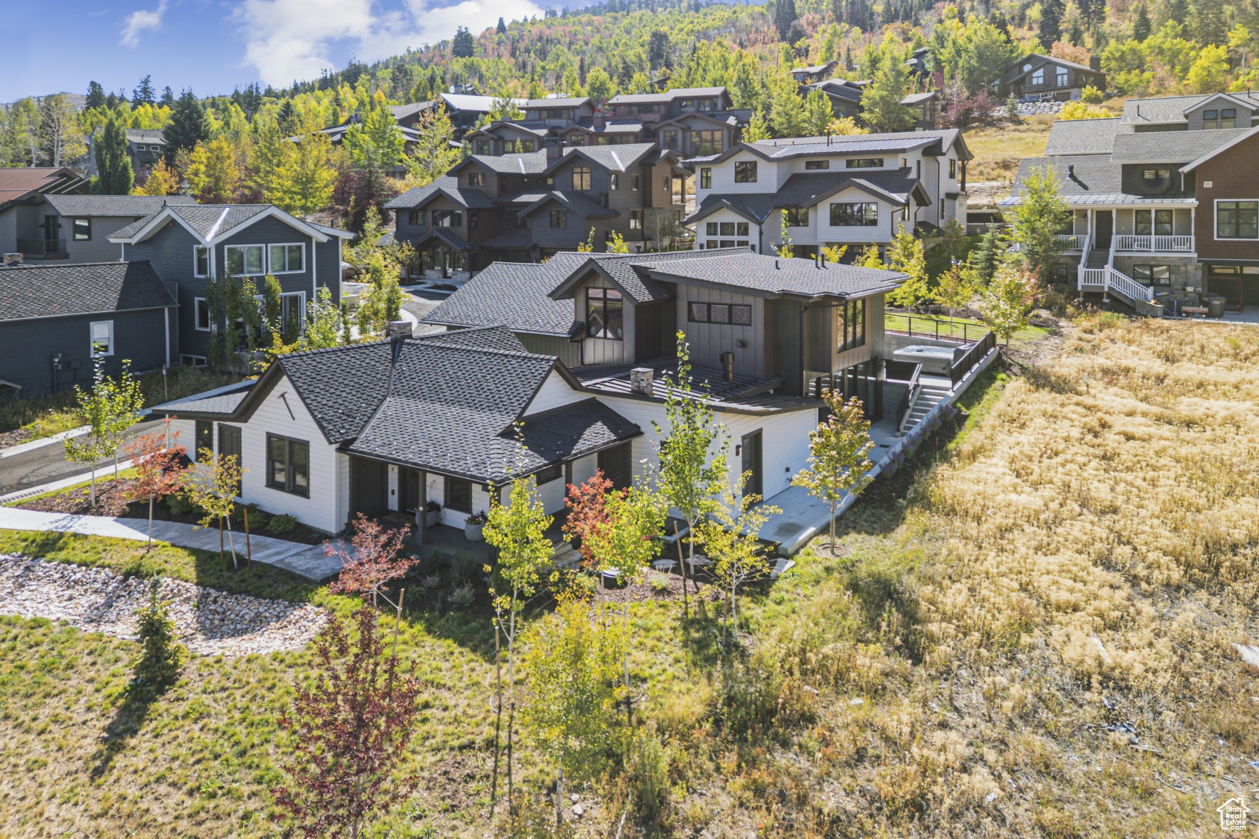 LILAC HILL - Residential