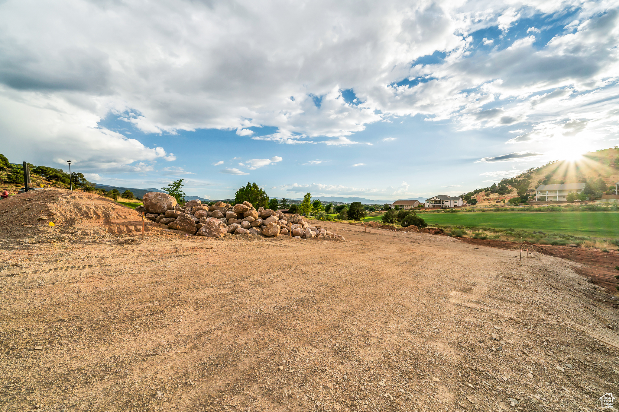 CANYON RIDGE - Land