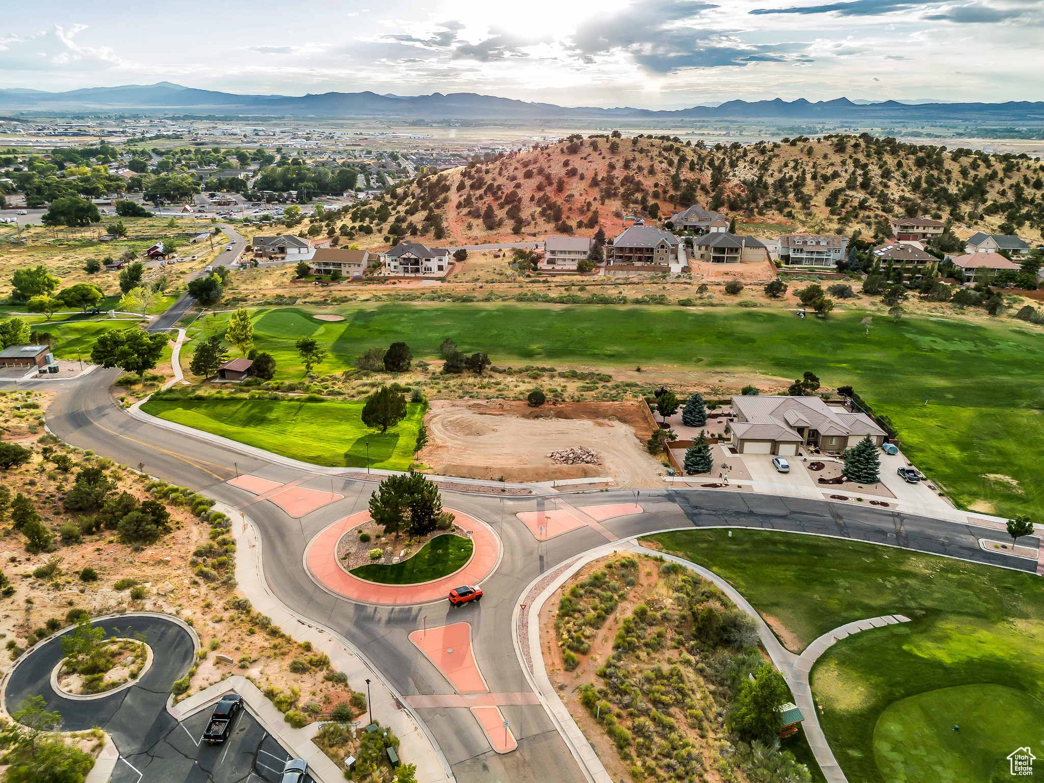 CANYON RIDGE - Land