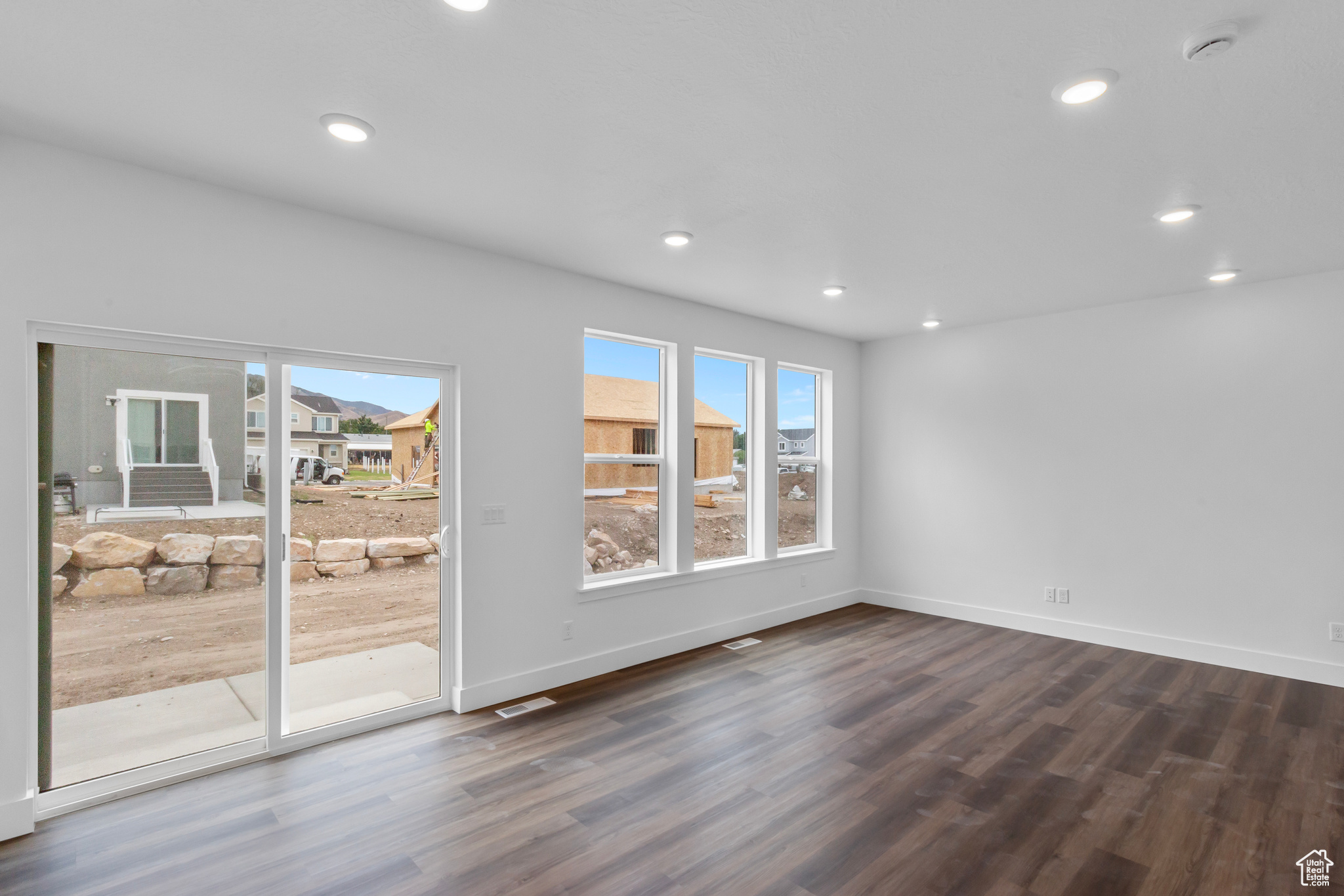 NORTH POINT - Residential