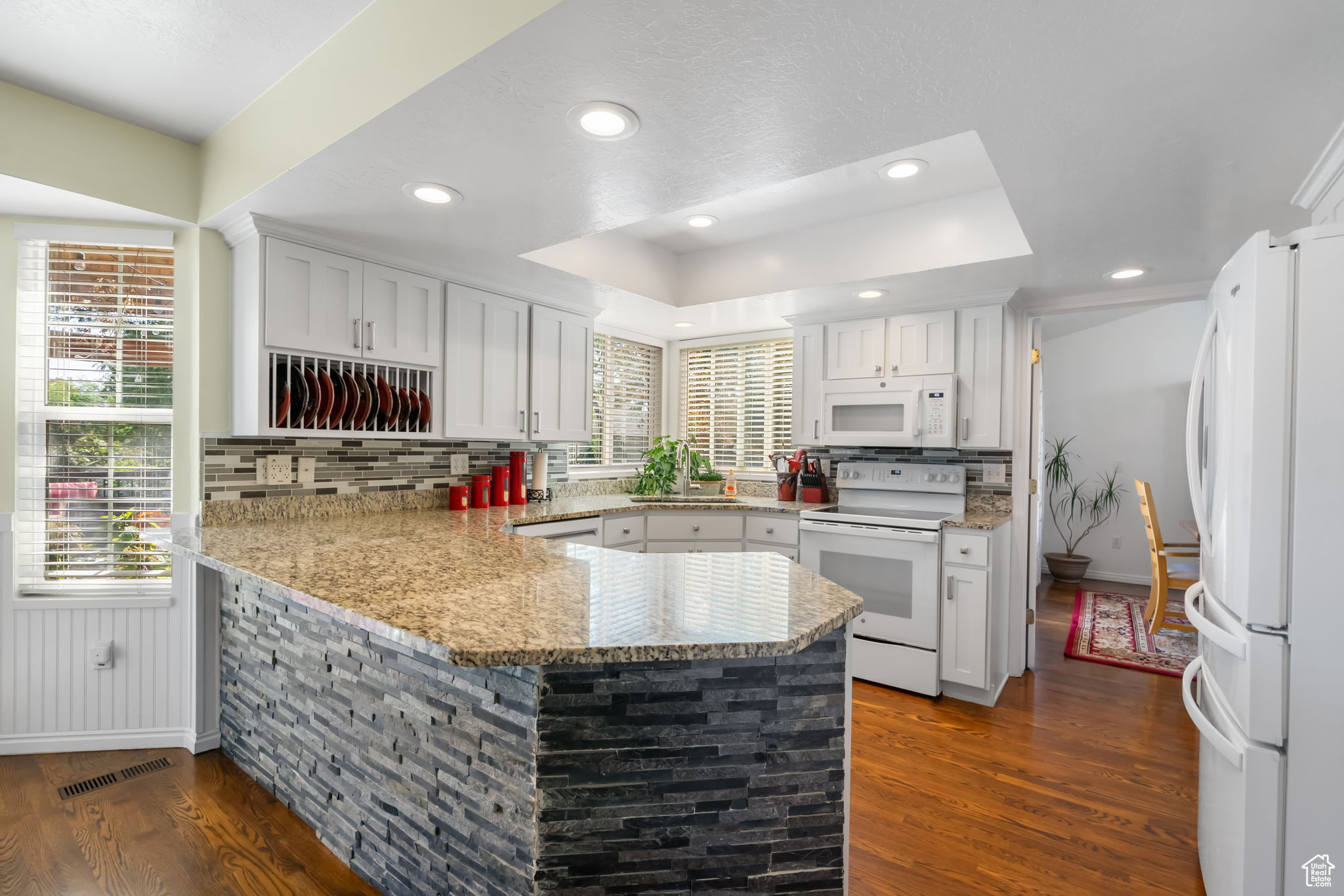 EDENBROOK - Residential