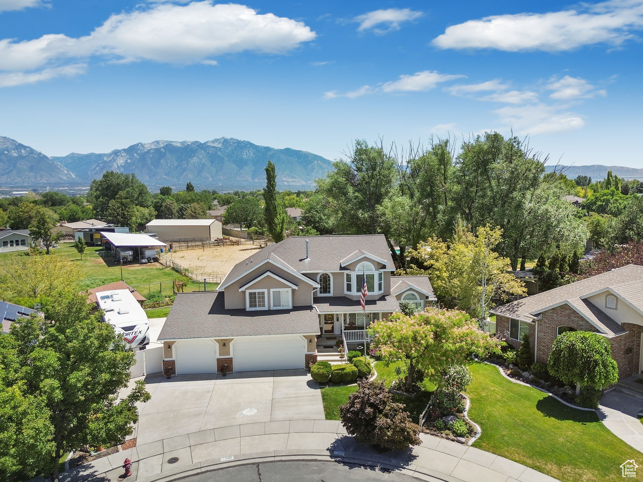 EDENBROOK - Residential