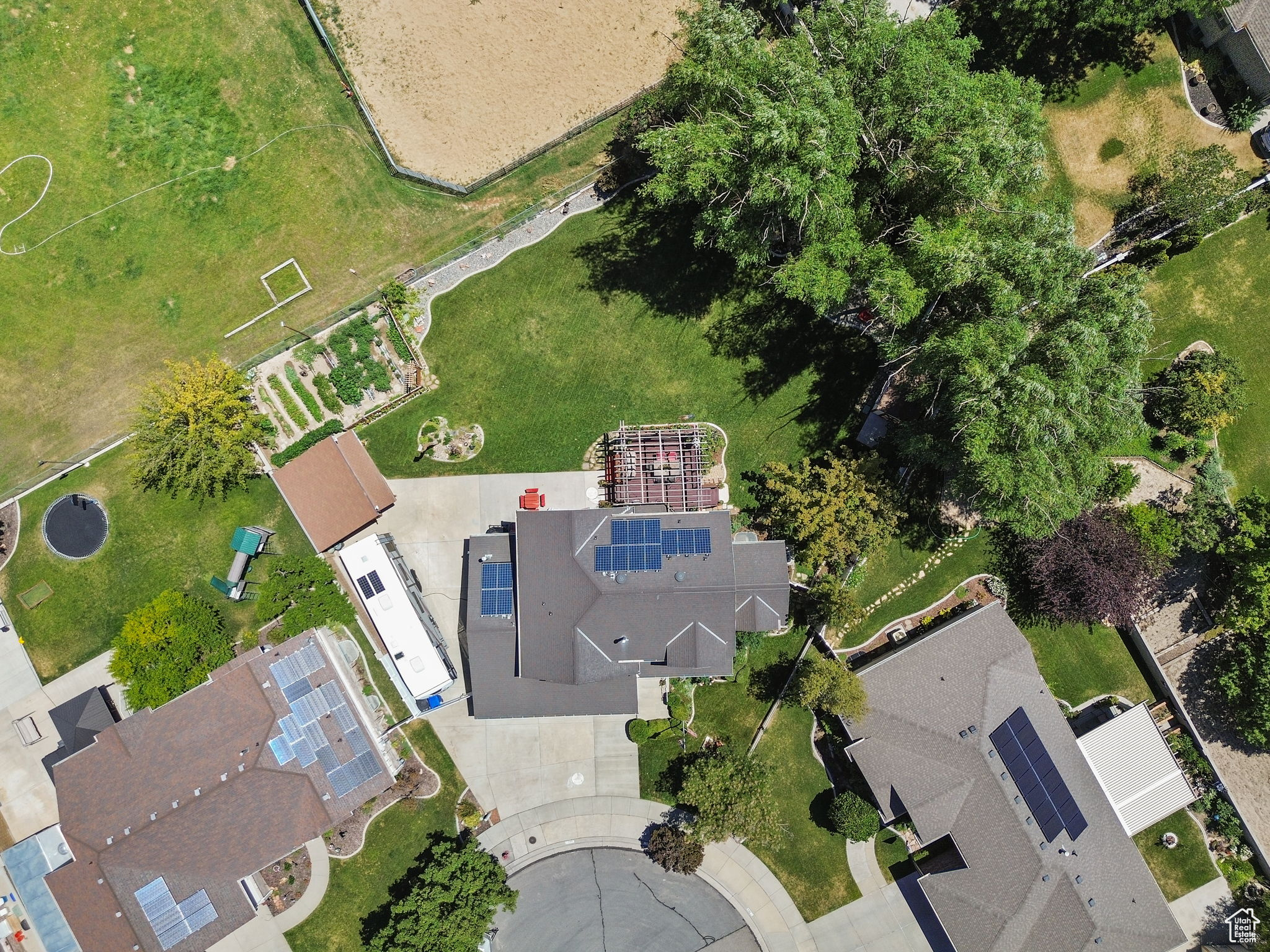 EDENBROOK - Residential