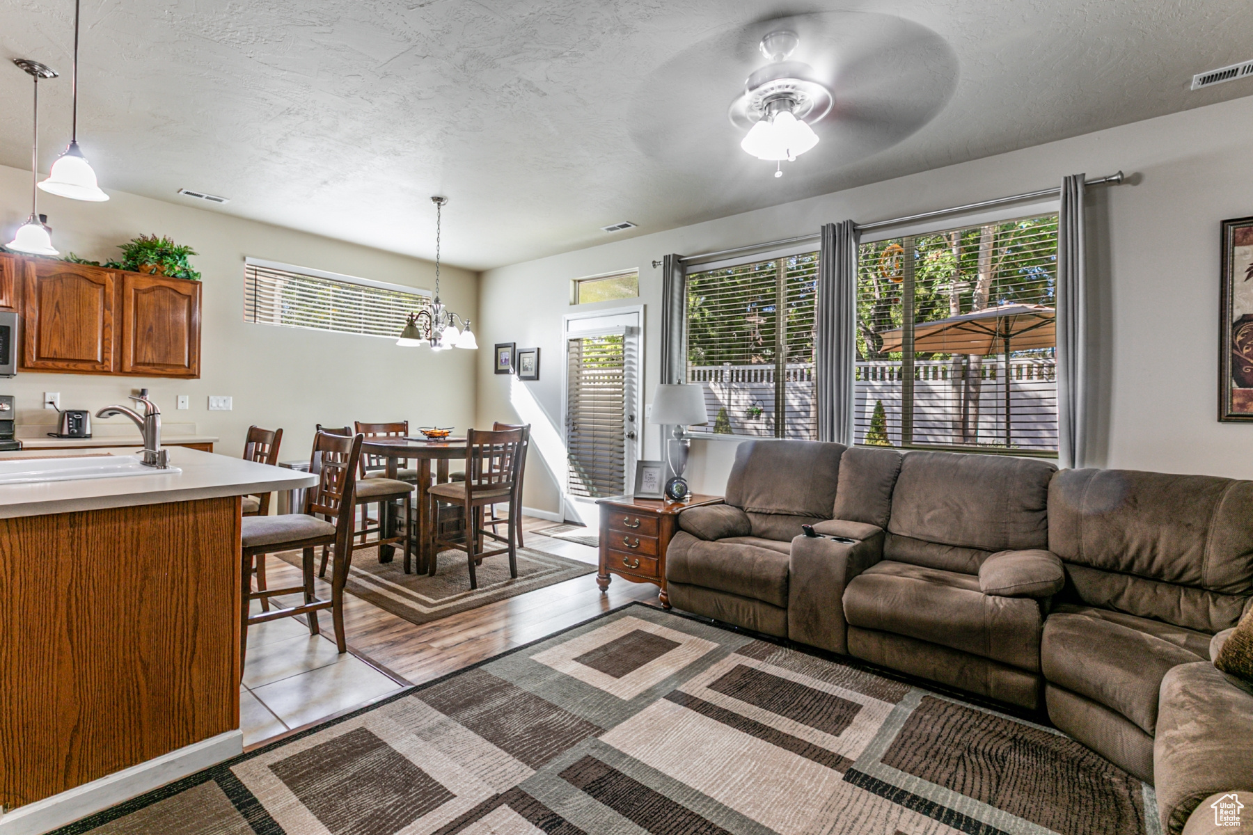 STONEGATE - Residential
