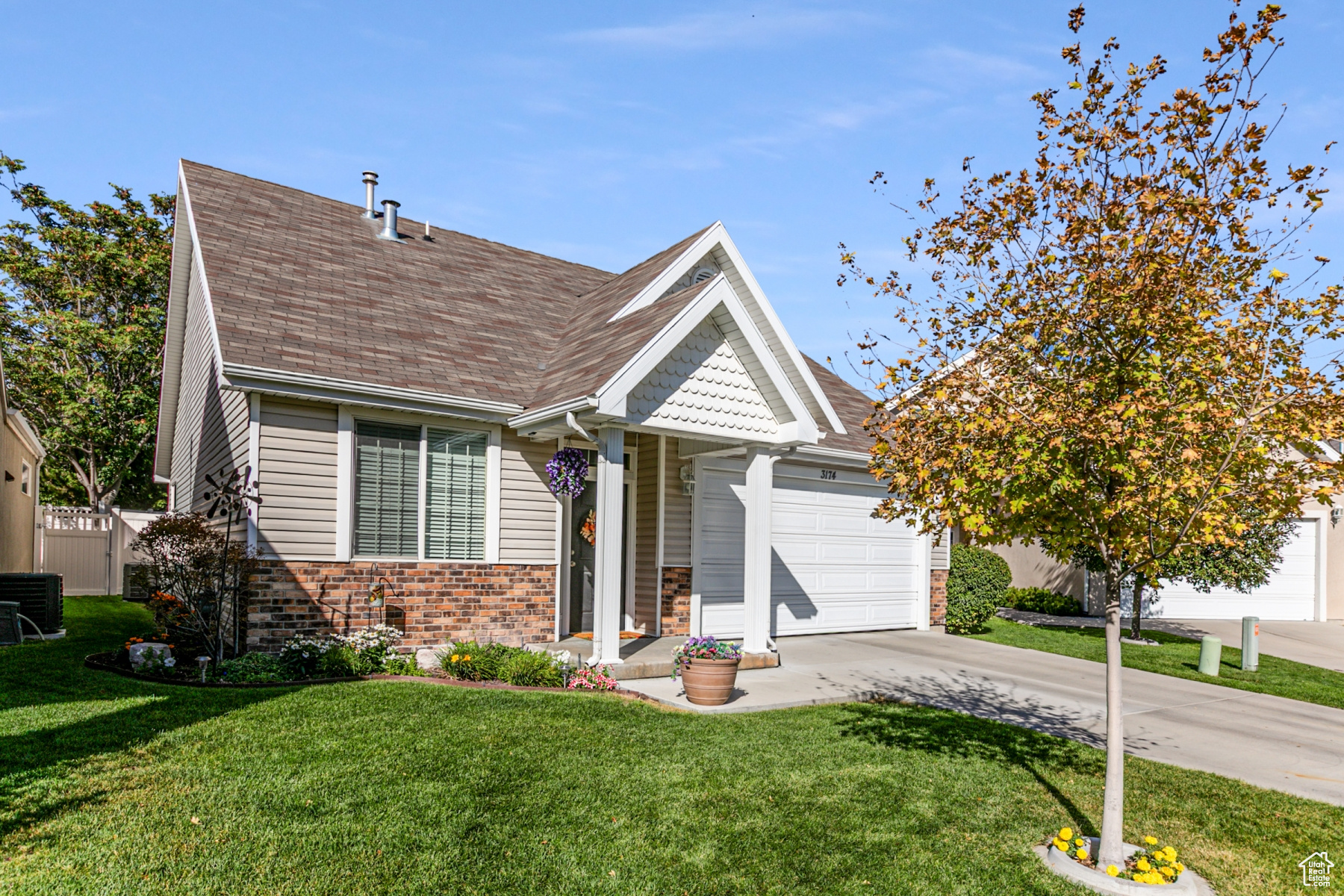 STONEGATE - Residential