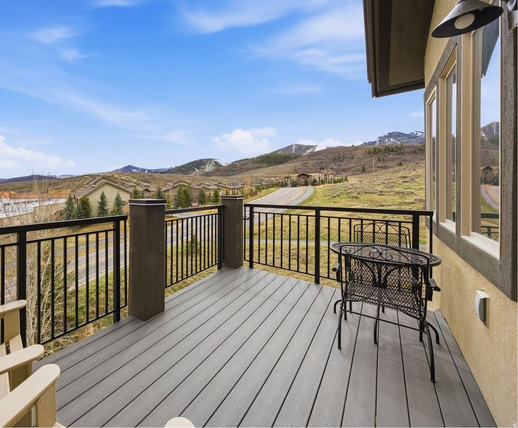 Photo of 6605 OVERLAND DR #301, Park City, UT 84098 (MLS # 2145590)