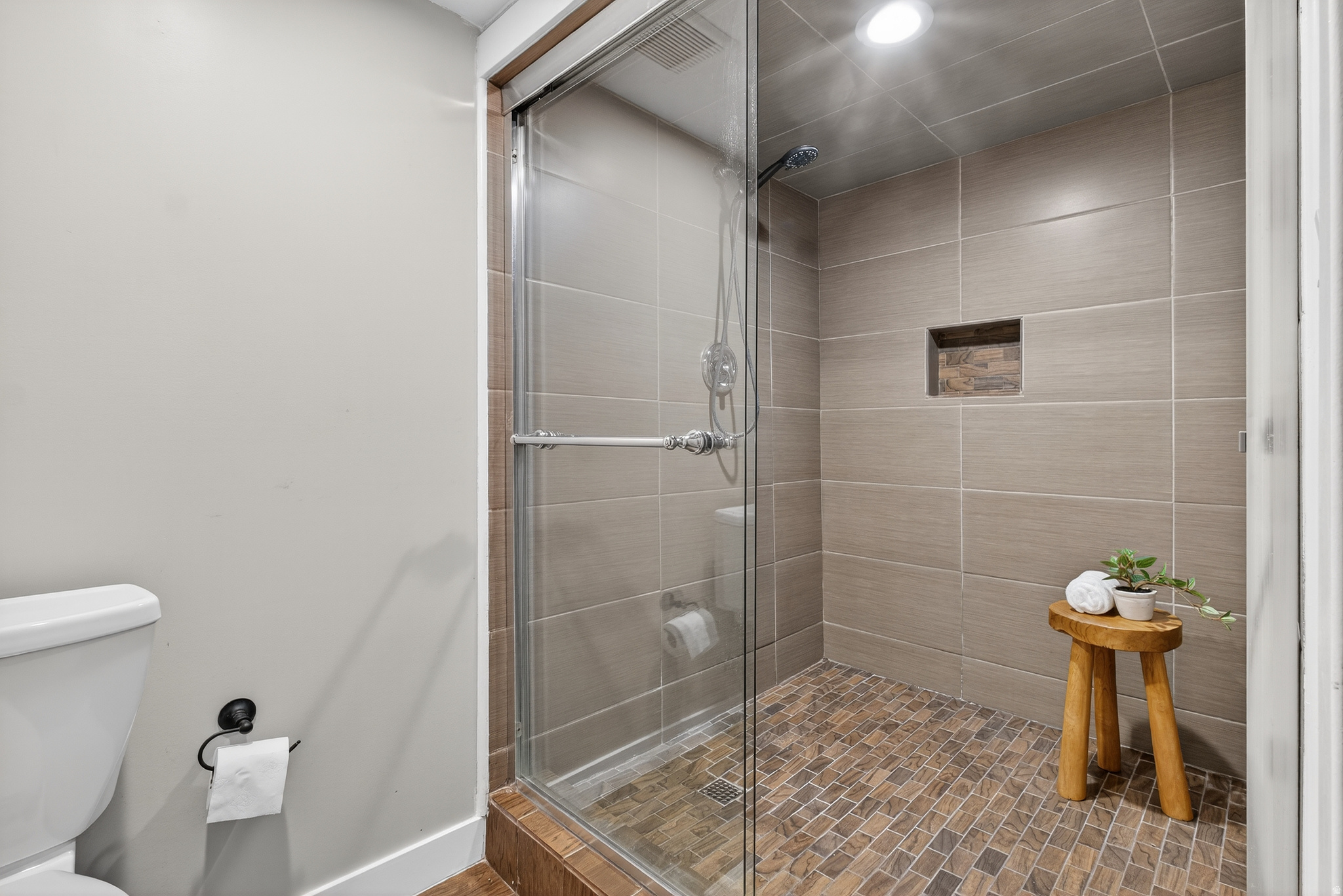 RIVER VALLEY ESTATES - Residential