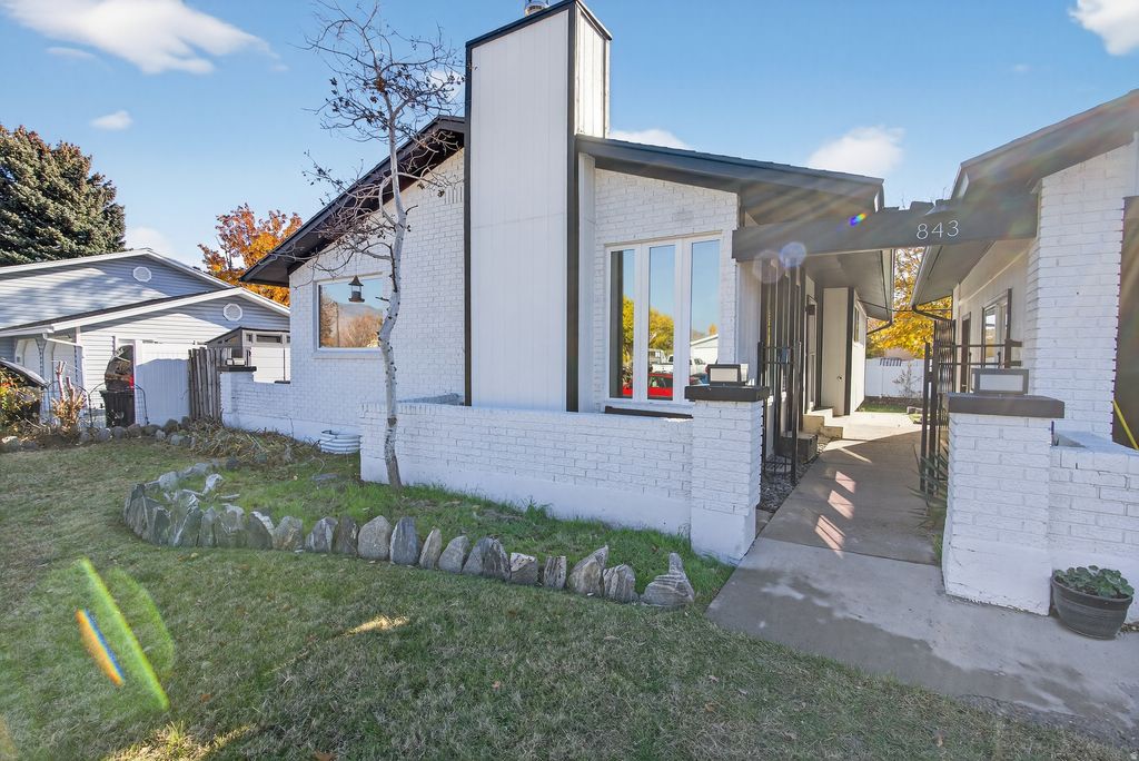 Photo of 843 W 3800 S, Riverdale, UT 84405 (MLS # 2122608)