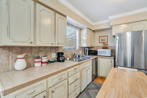 Tiny photo for 410 N 500 E, American Fork, UT 84003 (MLS # 2148592)