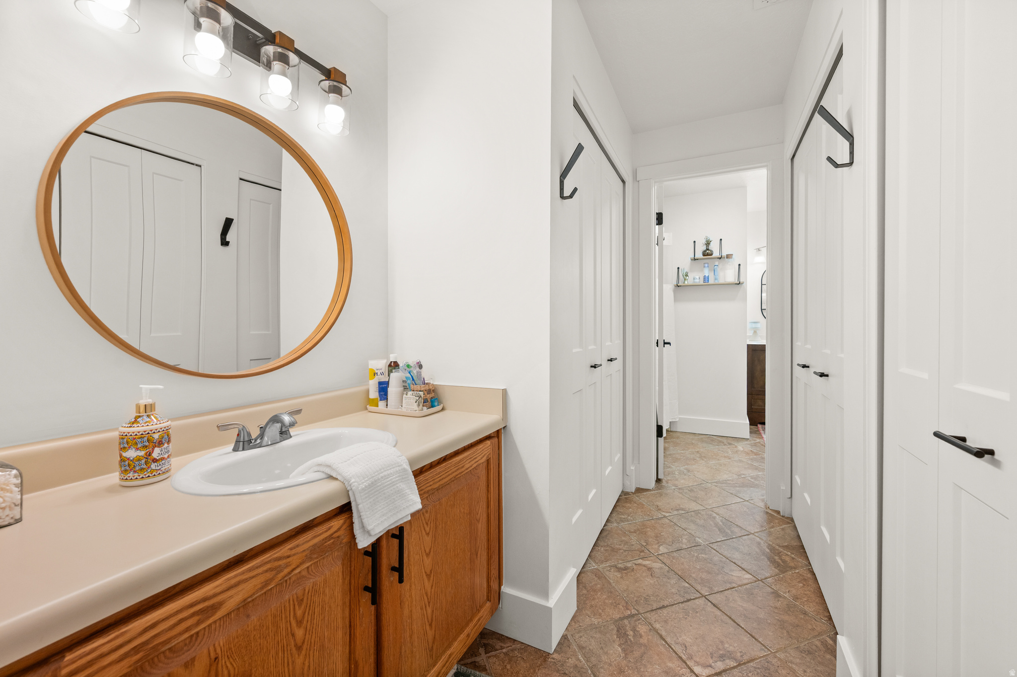 COUNTRYSIDE - Residential