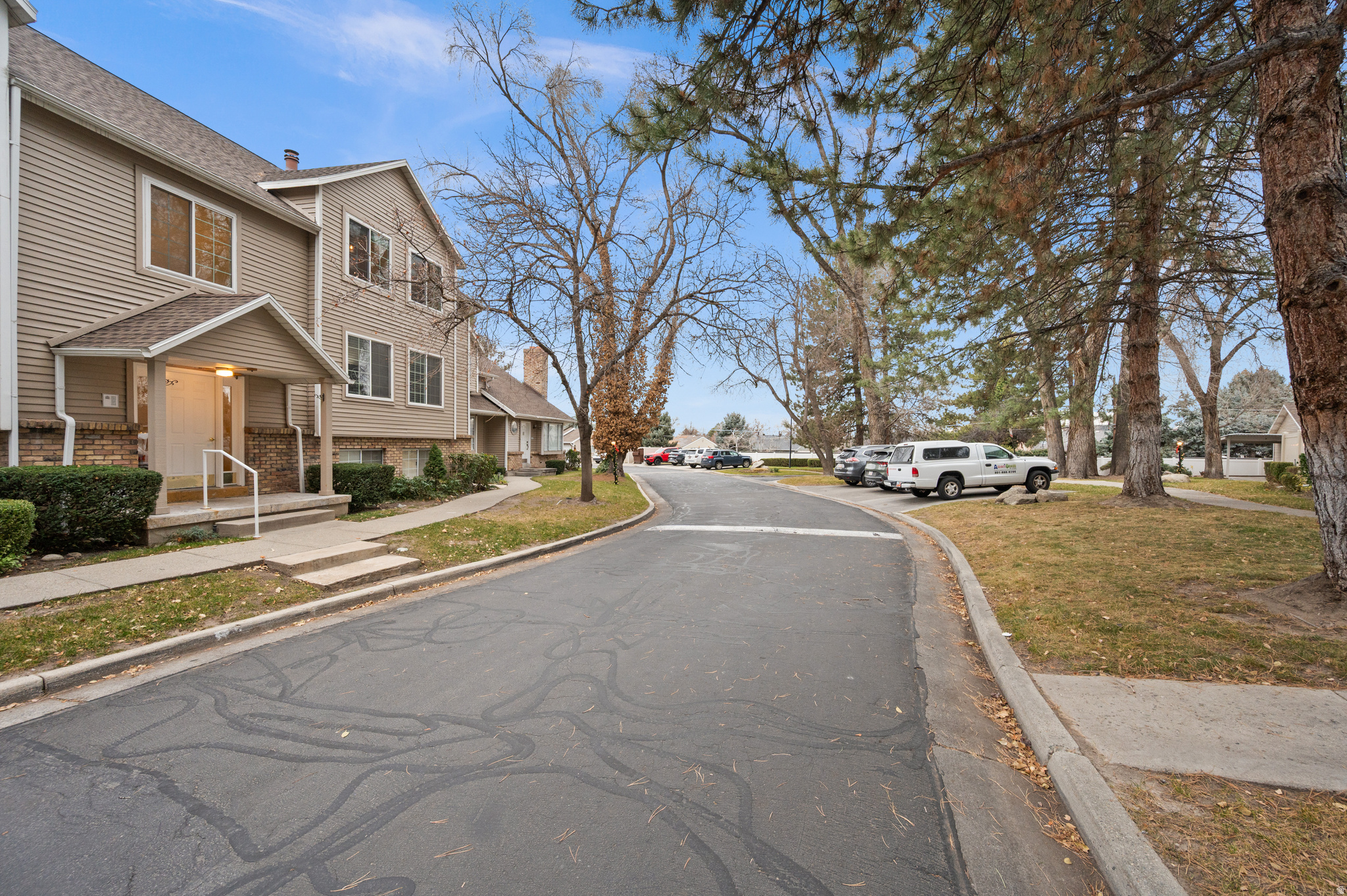 COUNTRYSIDE - Residential