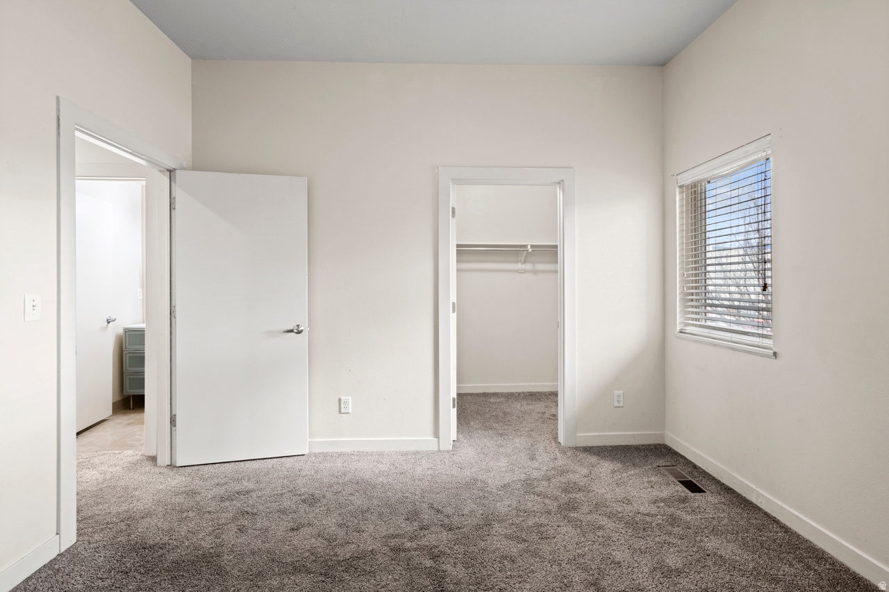 ANGELINA'S CORNER - Residential