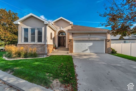 Photo of 1962 E INNSBRUCK WAY S, Holladay, UT 84121 (MLS # 2189953)