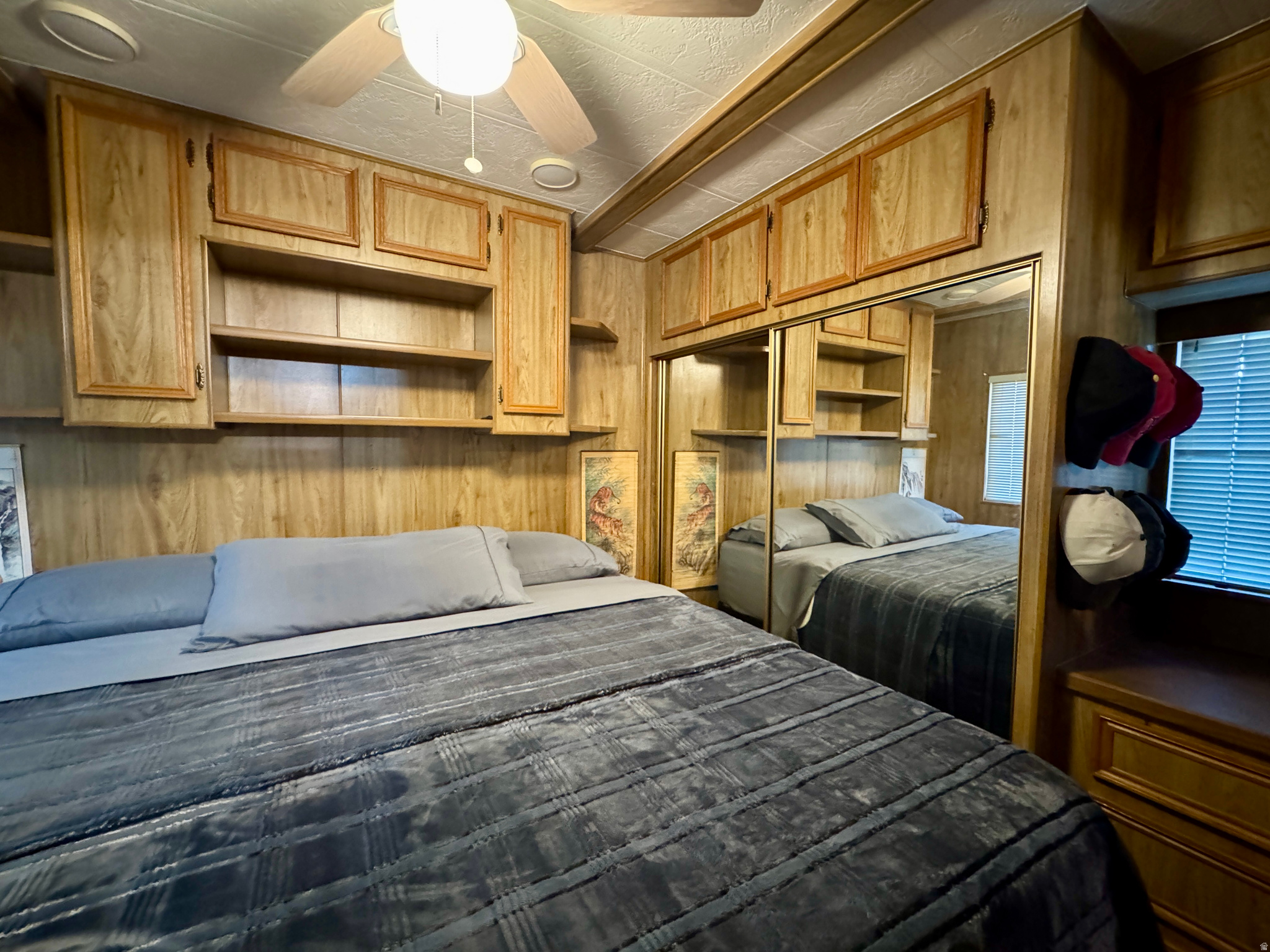 CANYON BREEZE RV RESORT - Residential