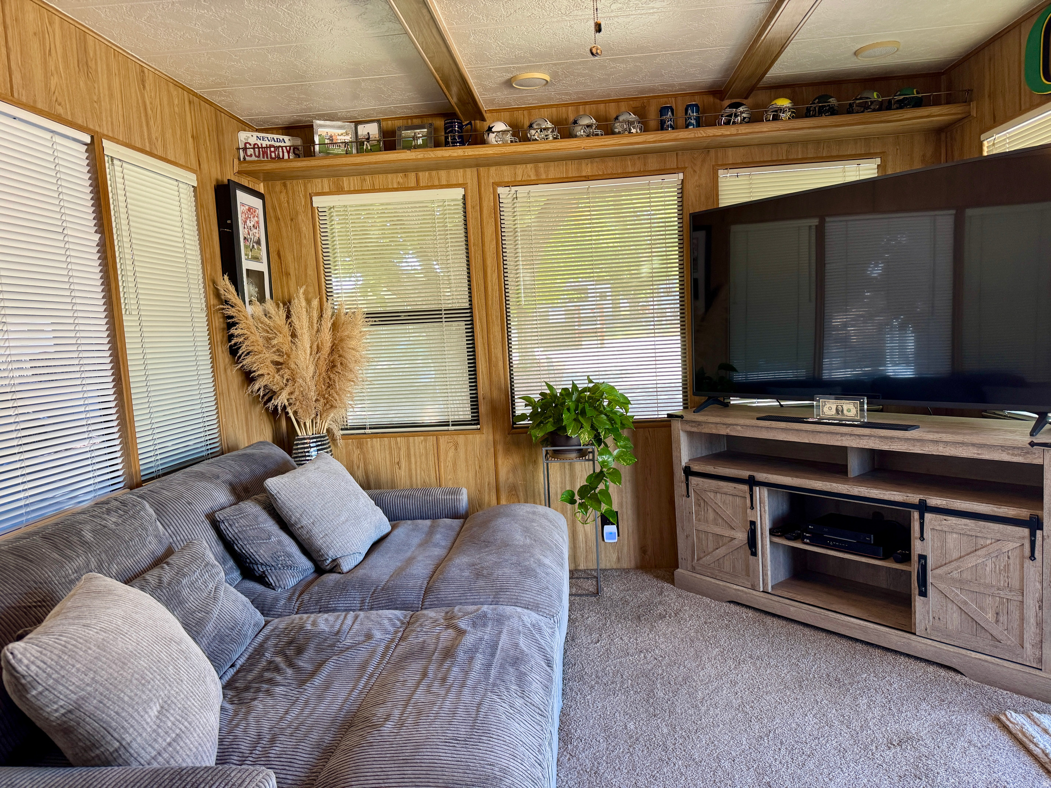 CANYON BREEZE RV RESORT - Residential