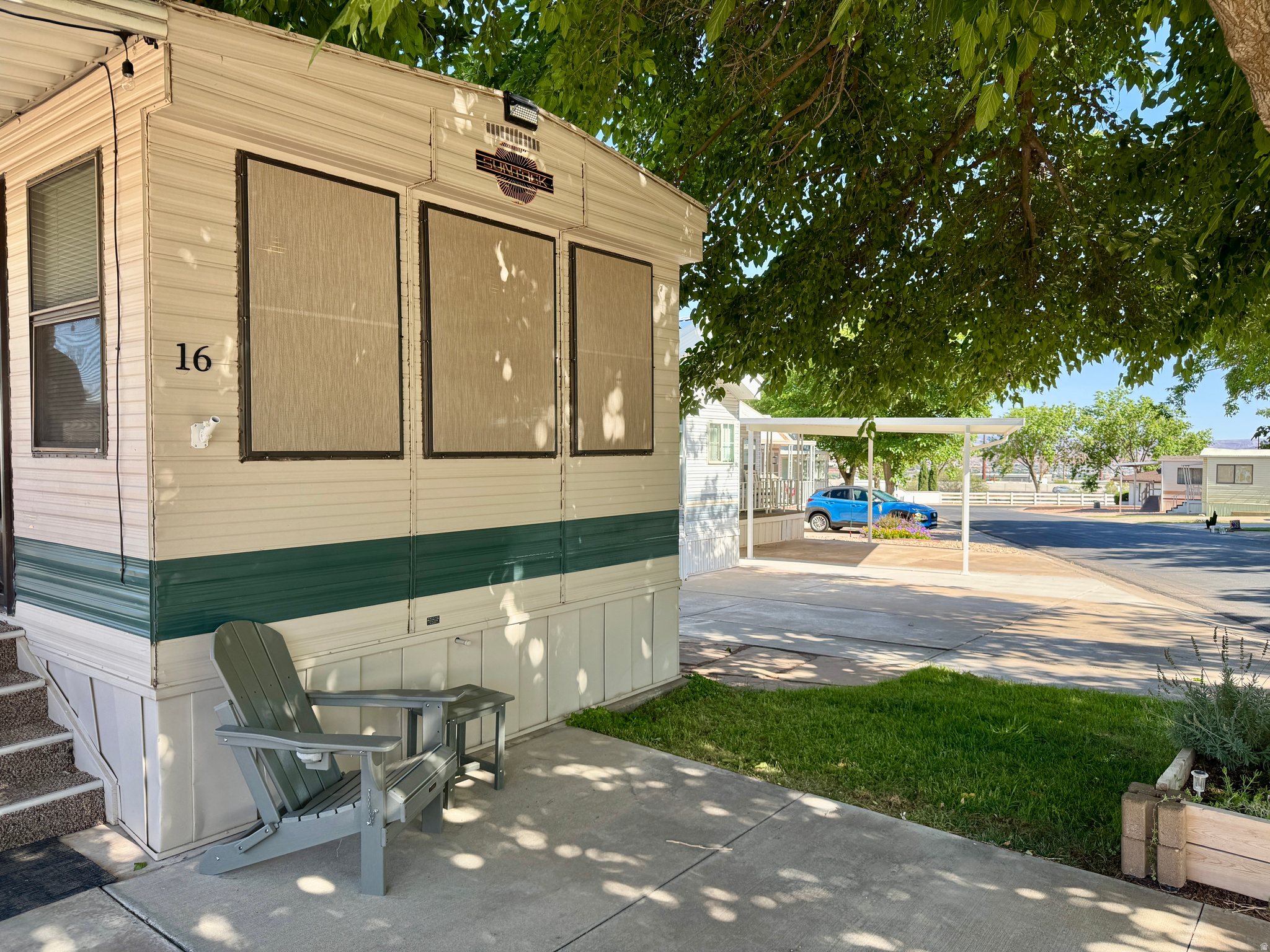 CANYON BREEZE RV RESORT - Residential