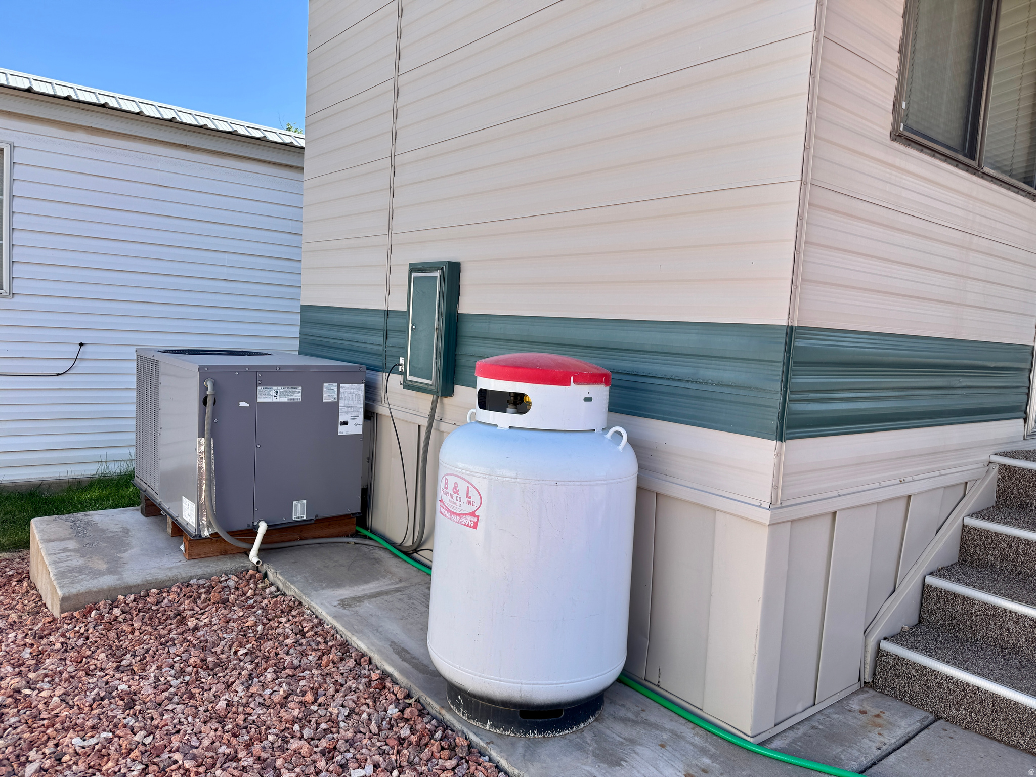 CANYON BREEZE RV RESORT - Residential