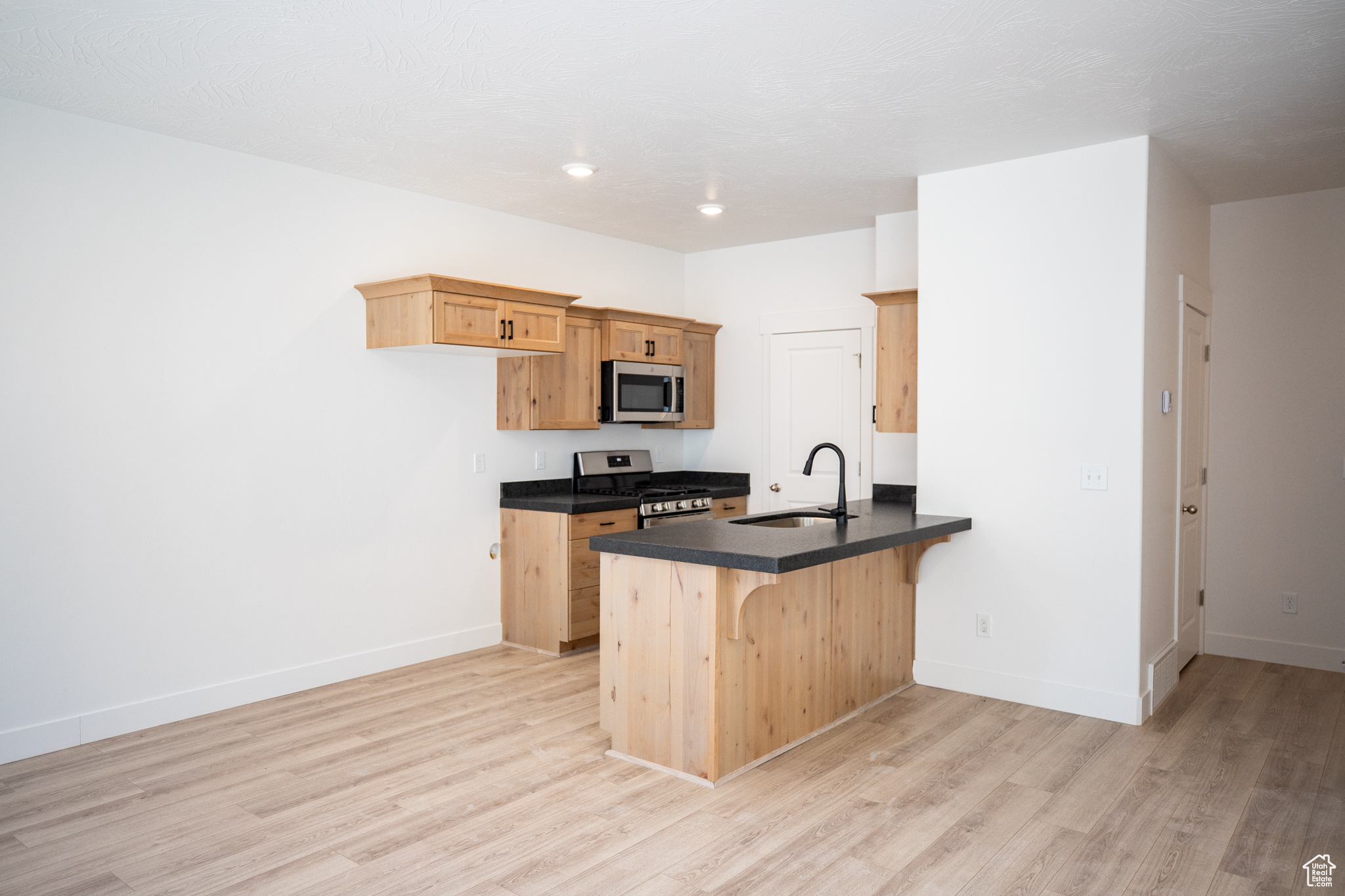 SALEM FIELDS - Residential