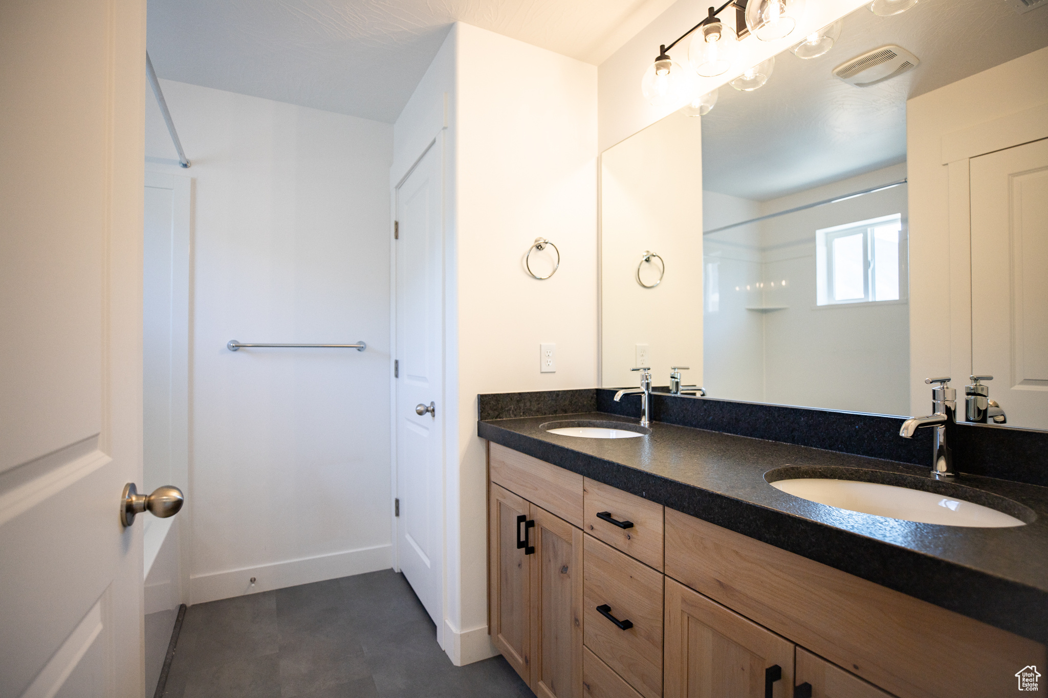 SALEM FIELDS - Residential