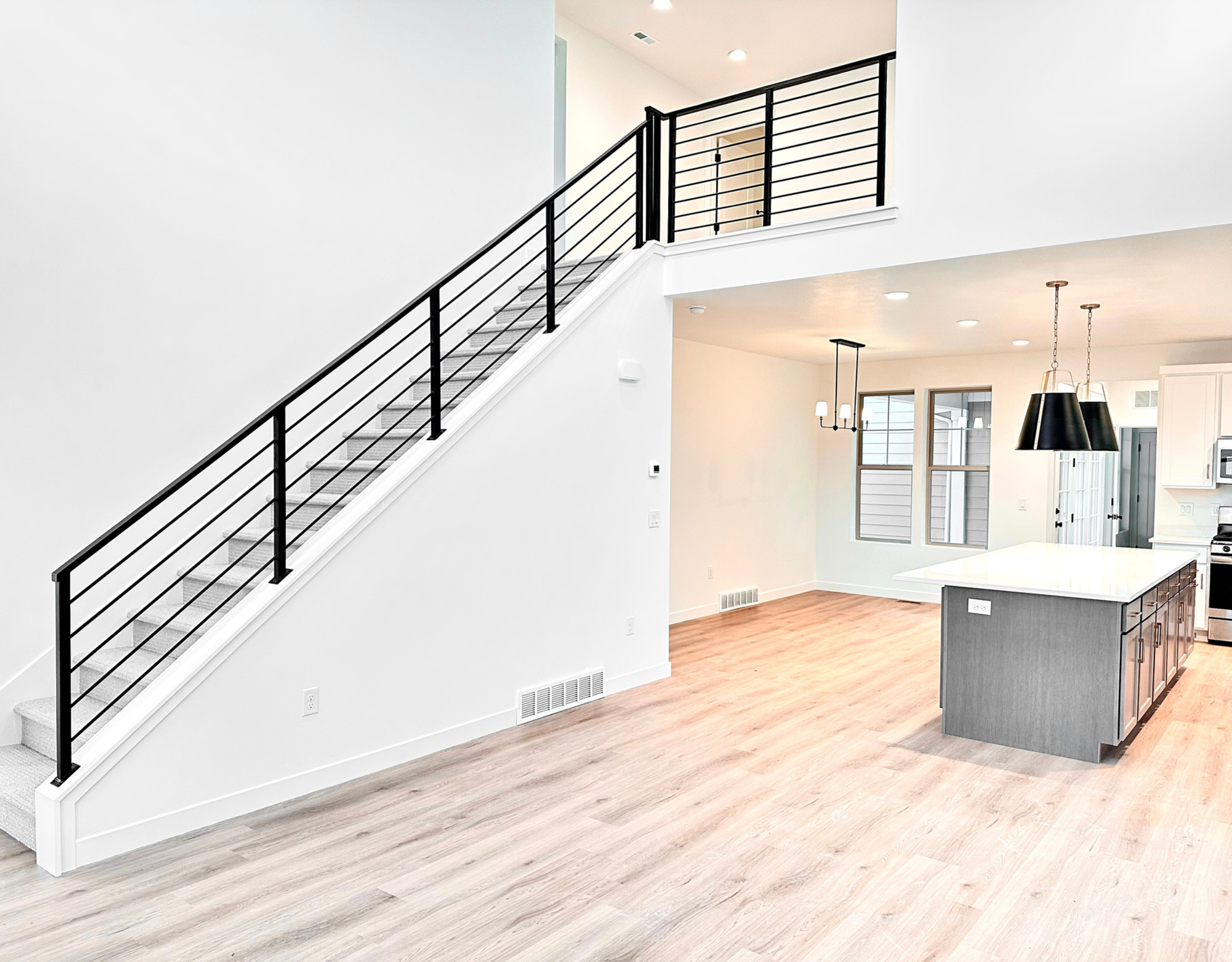 DAYBREAK - Residential