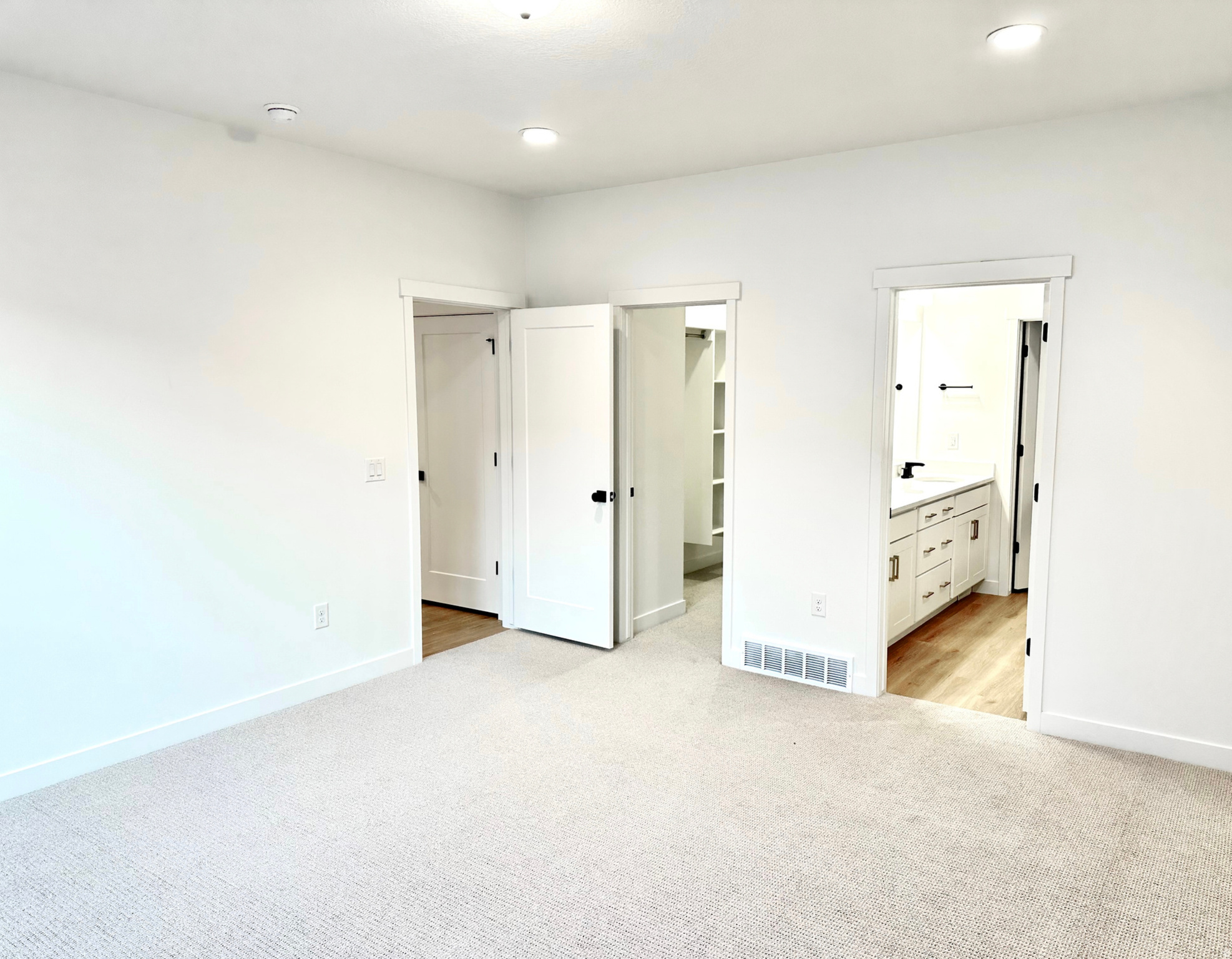 DAYBREAK - Residential