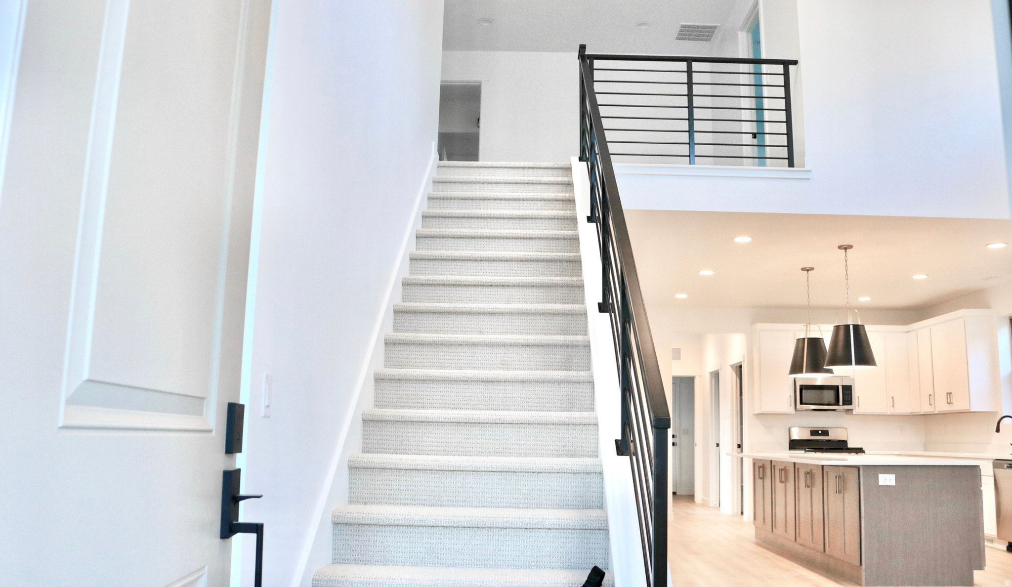 DAYBREAK - Residential