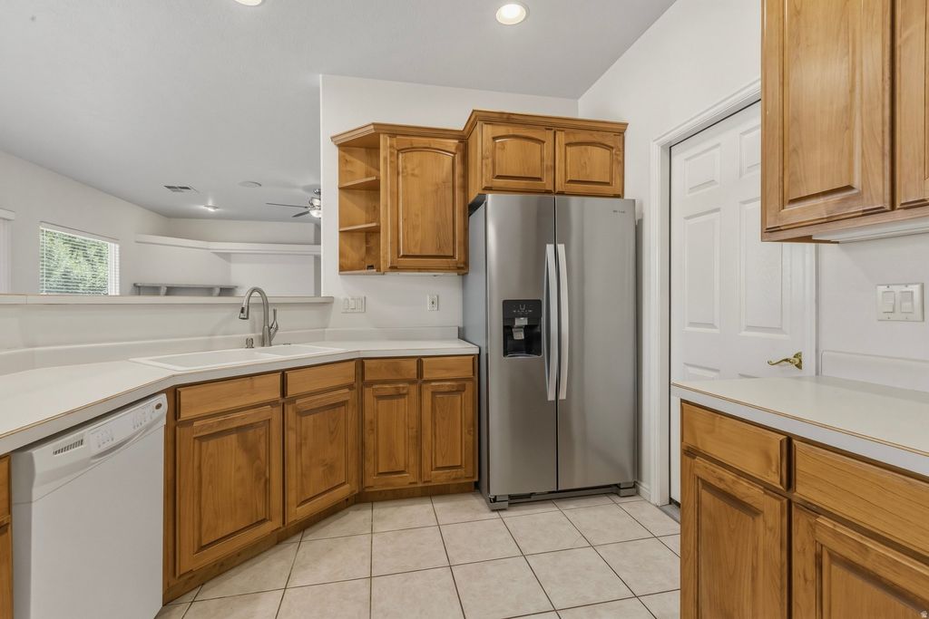 Photo of 2656 W 240 N, Hurricane, UT 84737 (MLS # 2149637)