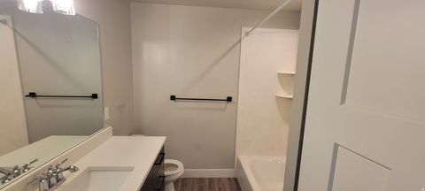 Tiny photo for 108 S 900 E, Hyde Park, UT 84318 (MLS # 2130839)